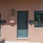 Ekatis Floor